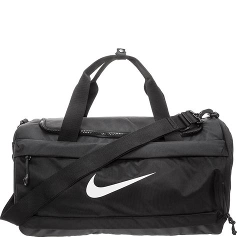 männer sportliche schultertasche nike schwarz|Schwarze Nike Sporttaschen für Herren .